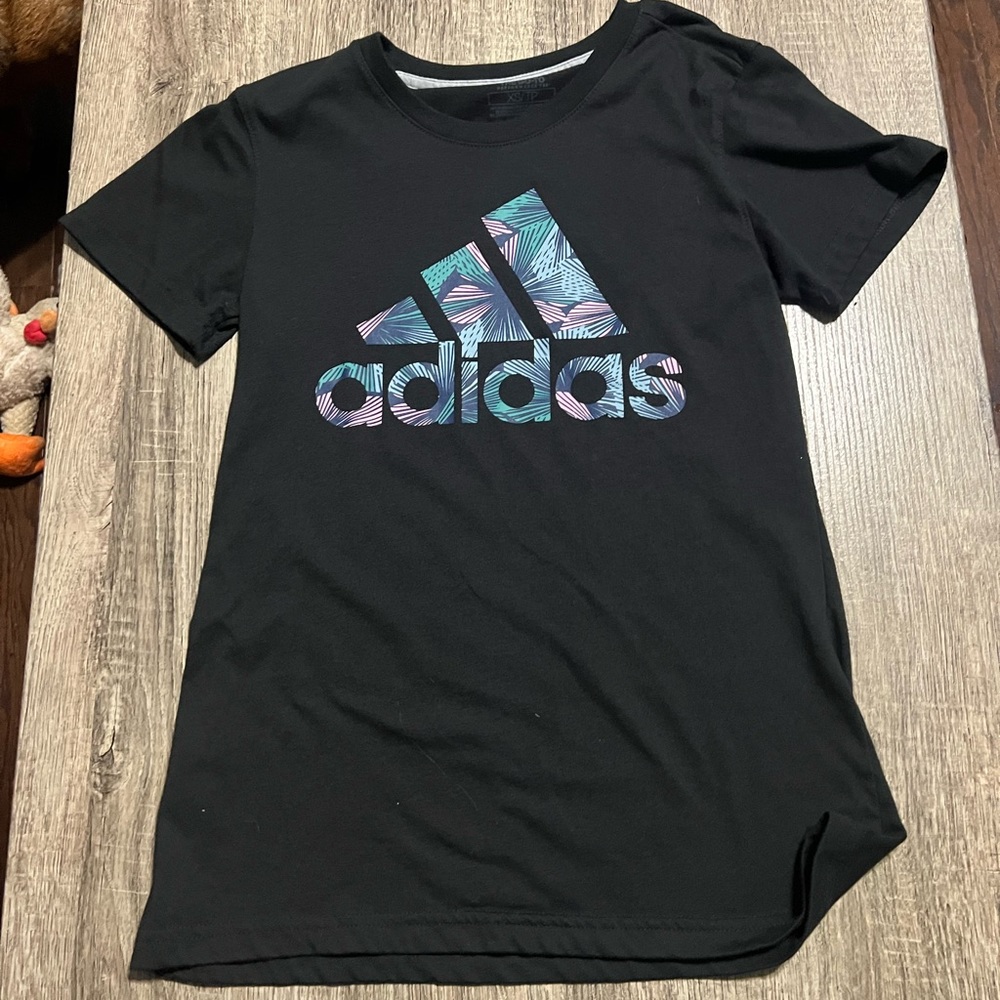 A cute and comfy Adidas short sleeved tee